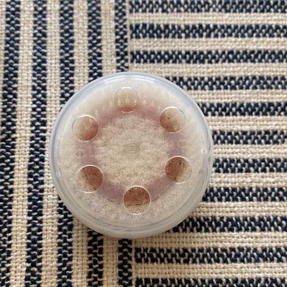 Clarisonic ‘radiance’ brush head - Picture 8 of 11